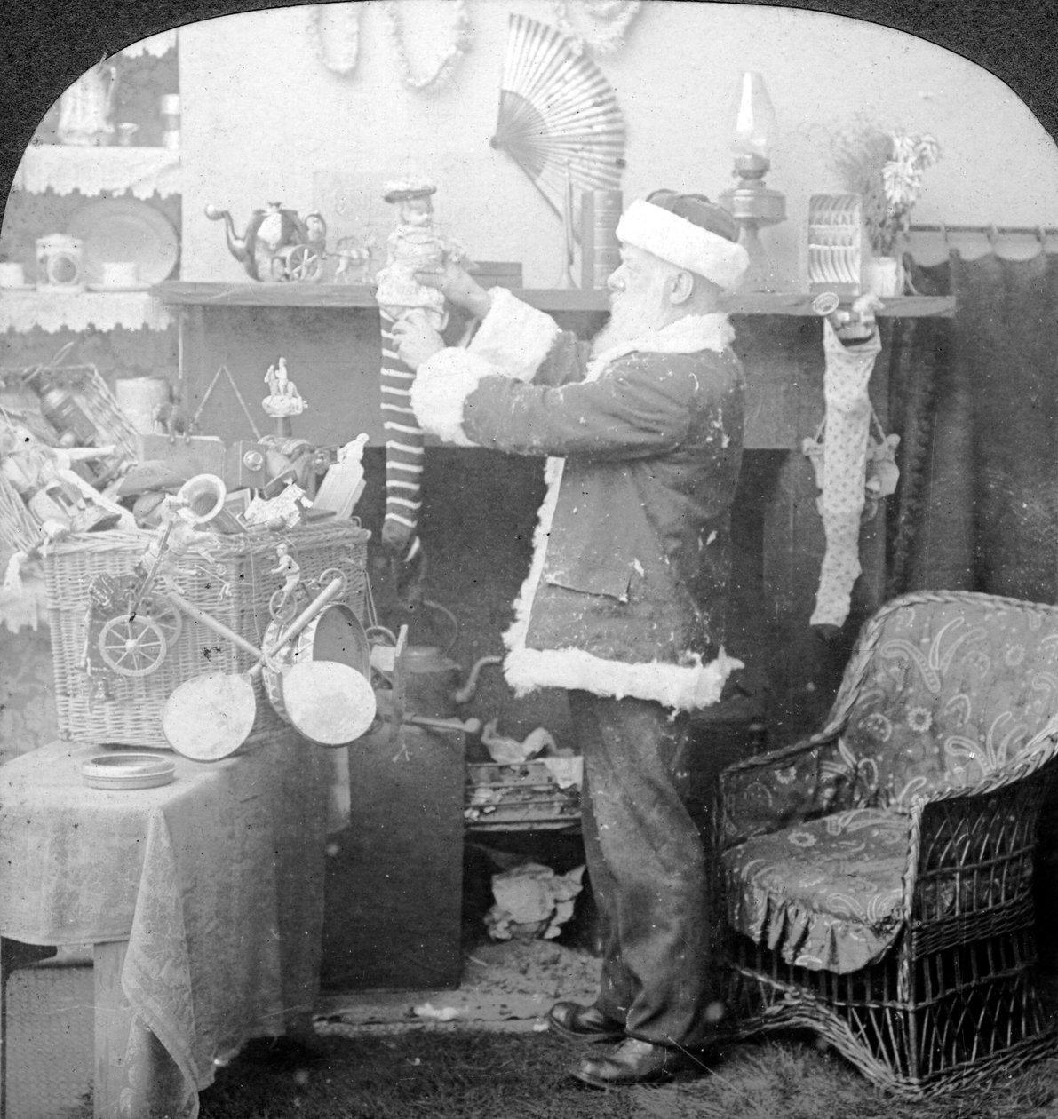 Sabah Ne Kadar Mutlu Olacaklar. by Excelsior Stereoscopic Tours