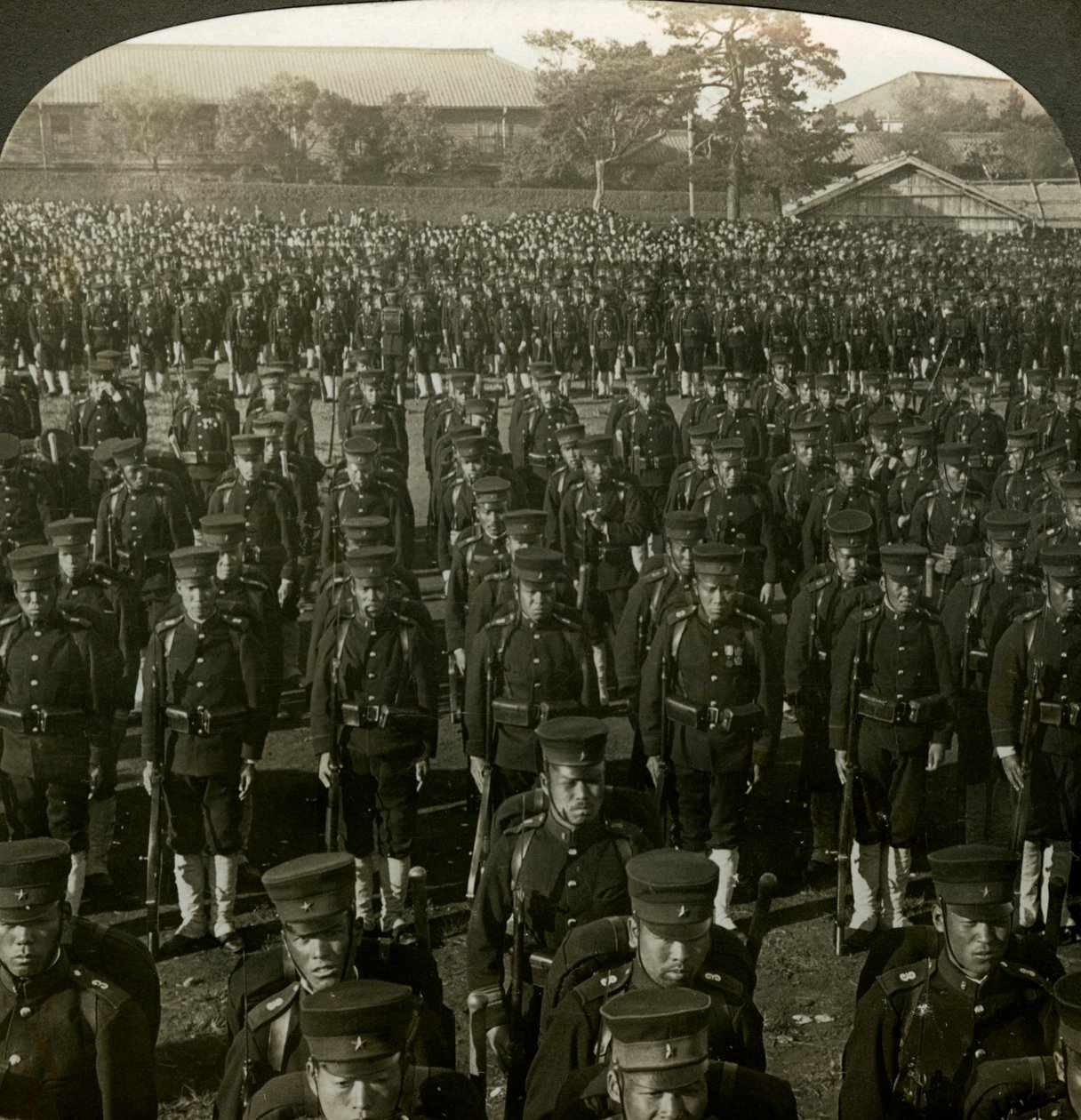 Japon piyade İmparatorların doğum günü incelemesinde, Tokyo, Japonya. by Excelsior Stereoscopic Tours