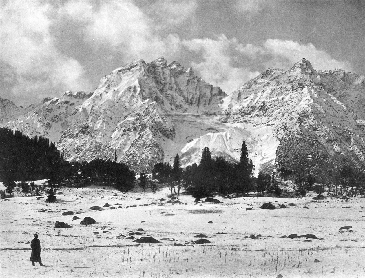 Sonamarg dağları, Keşmir, Hindistan, 20. yüzyılın başlarında. by F. Bremner