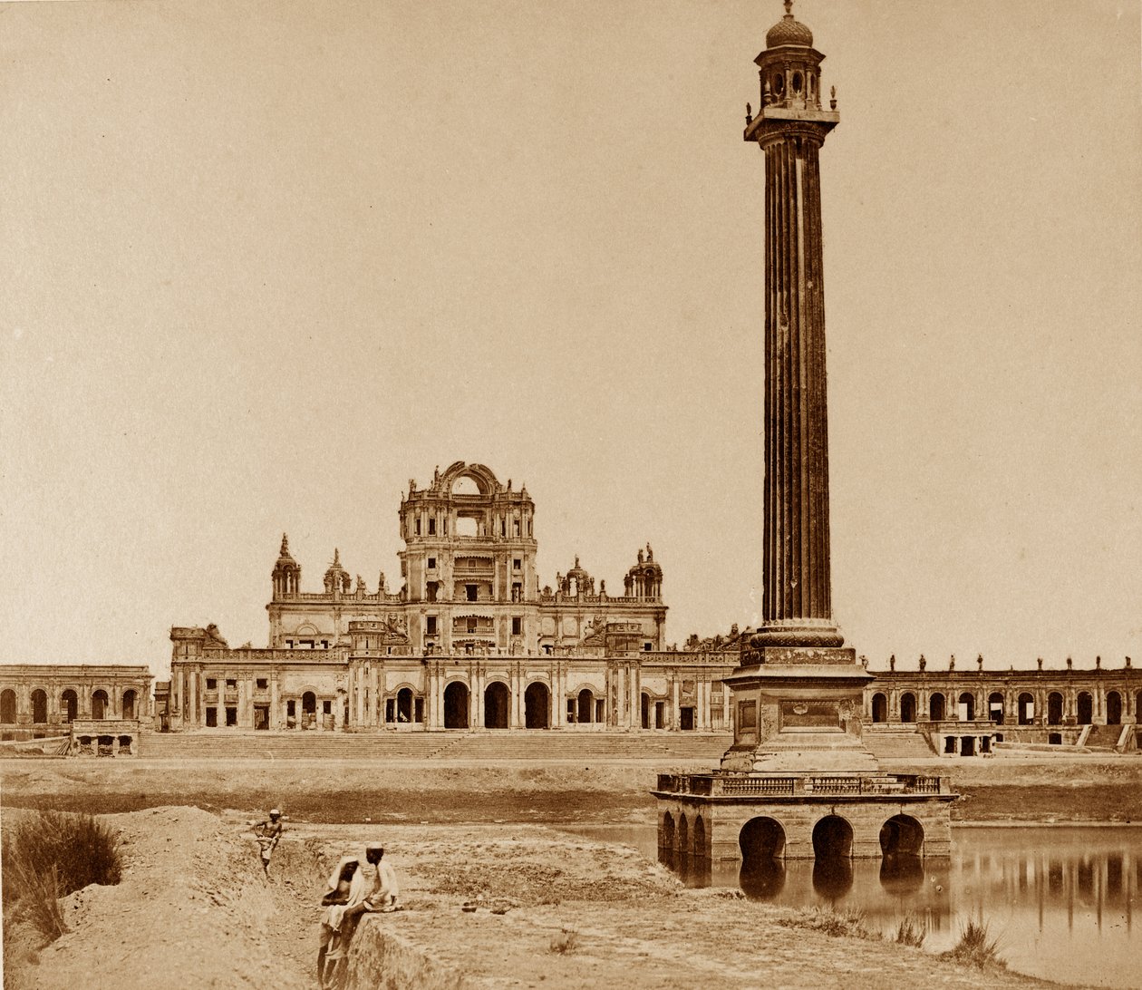 La Martiniere Sütunu by Felice Beato