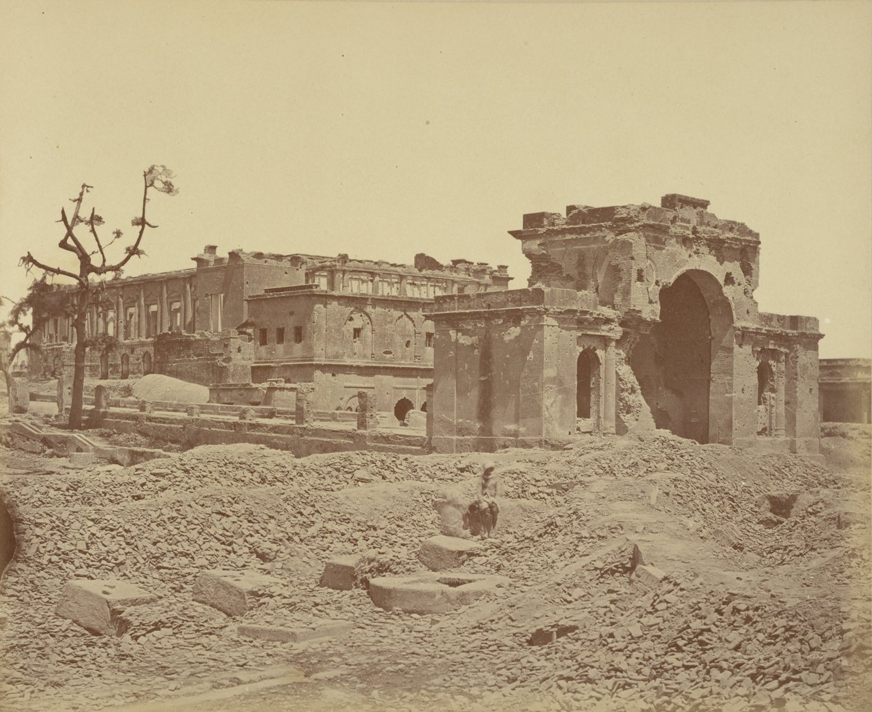 Ağ Geçidi ve Ziyafet Salonu, Lucknow by Felice Beato