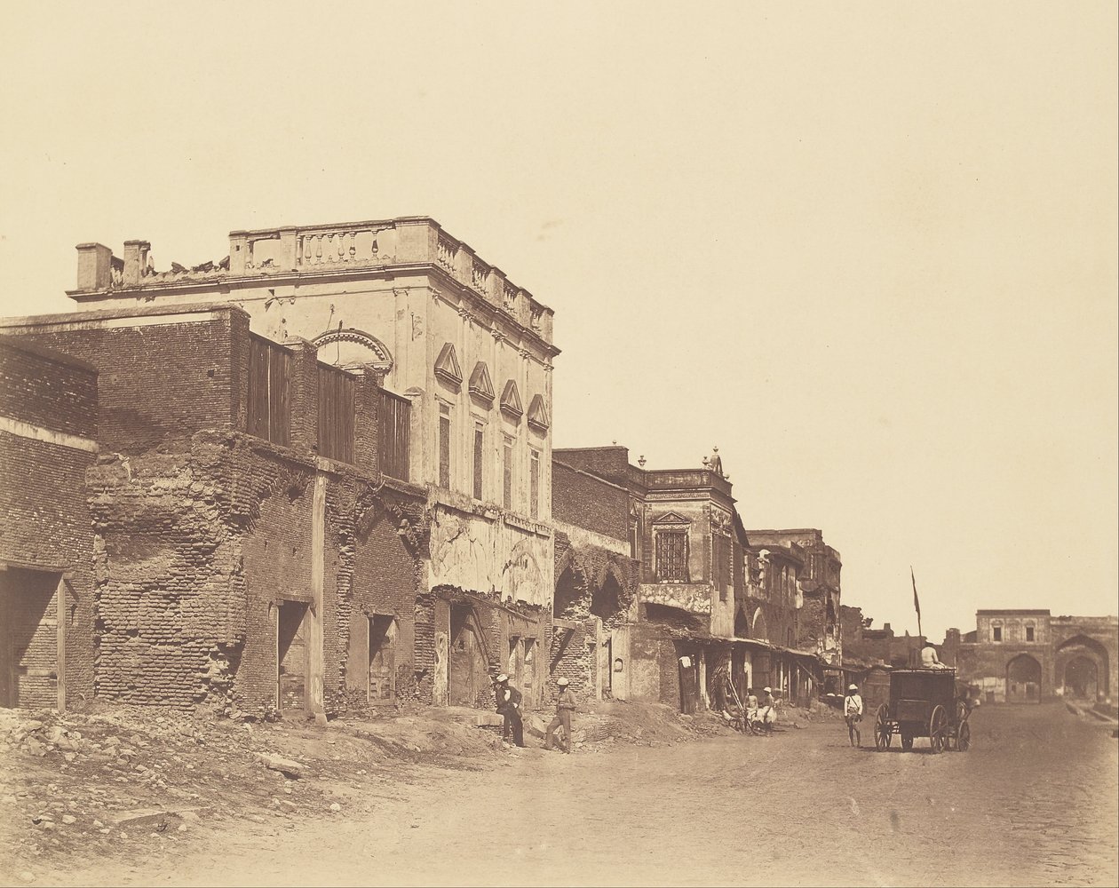 Kralın Sarayda Hapsedildiği Ev by Felice Beato