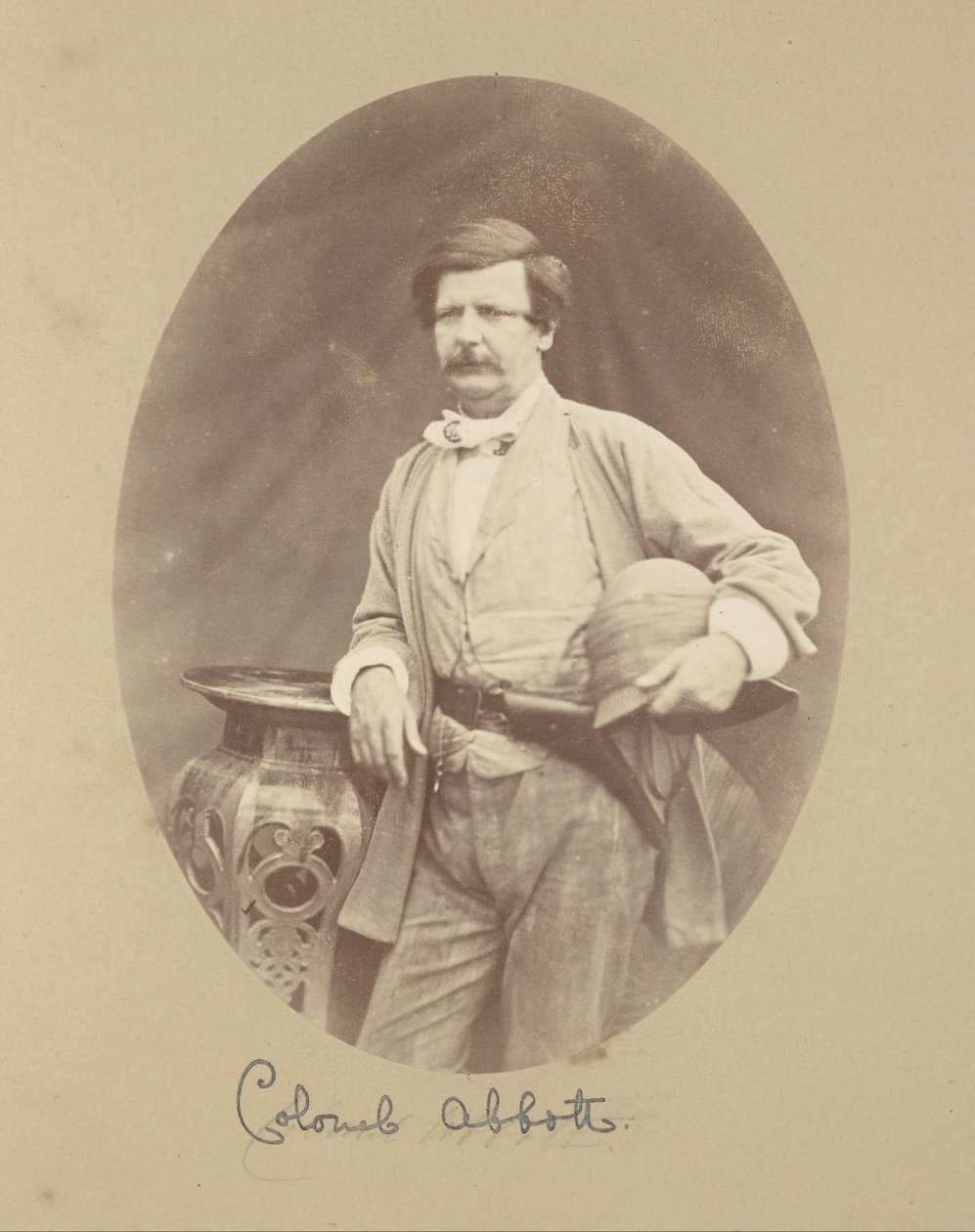 Ordnance Genel Müfettişi Albay Abbott