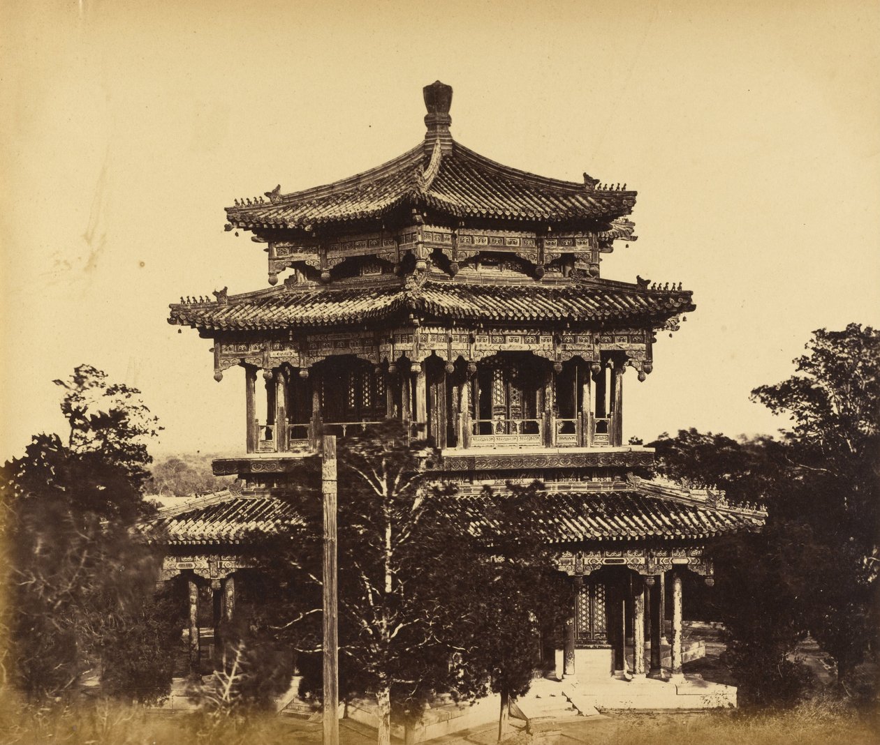 Büyük İmparatorluk Sarayı (Yuan Ming Yuan) Yakılmadan Önce, Pekin, 18 Ekim 1860 by Felice Beato