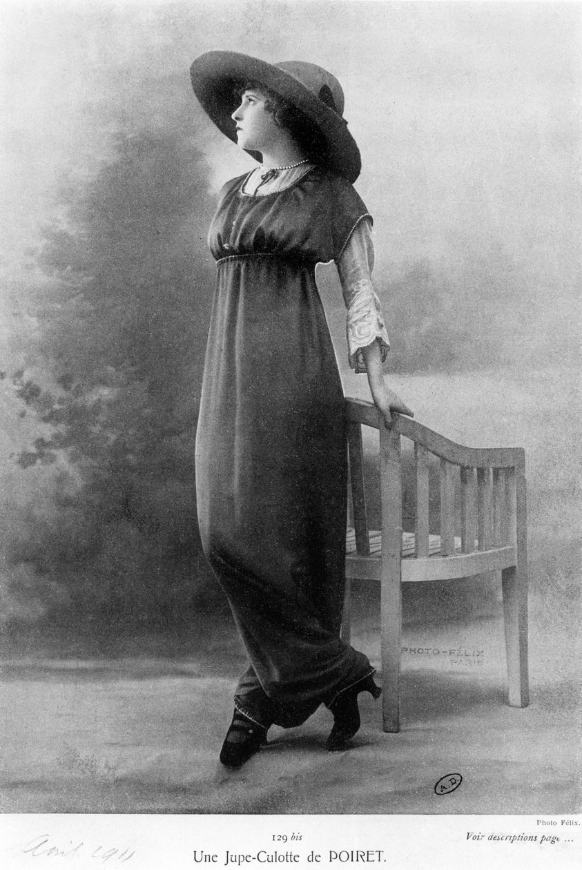 Paul Poiret (1879-1944) Nisan 1911 tarafından bölünmüş bir etek by Felix Studio