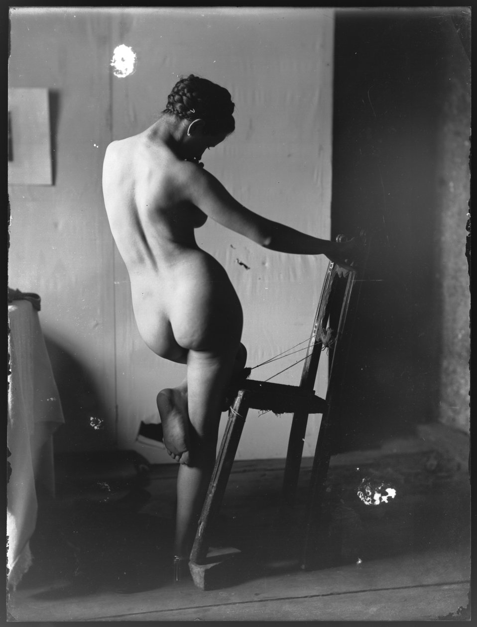  by Ferdinand Schmutzer