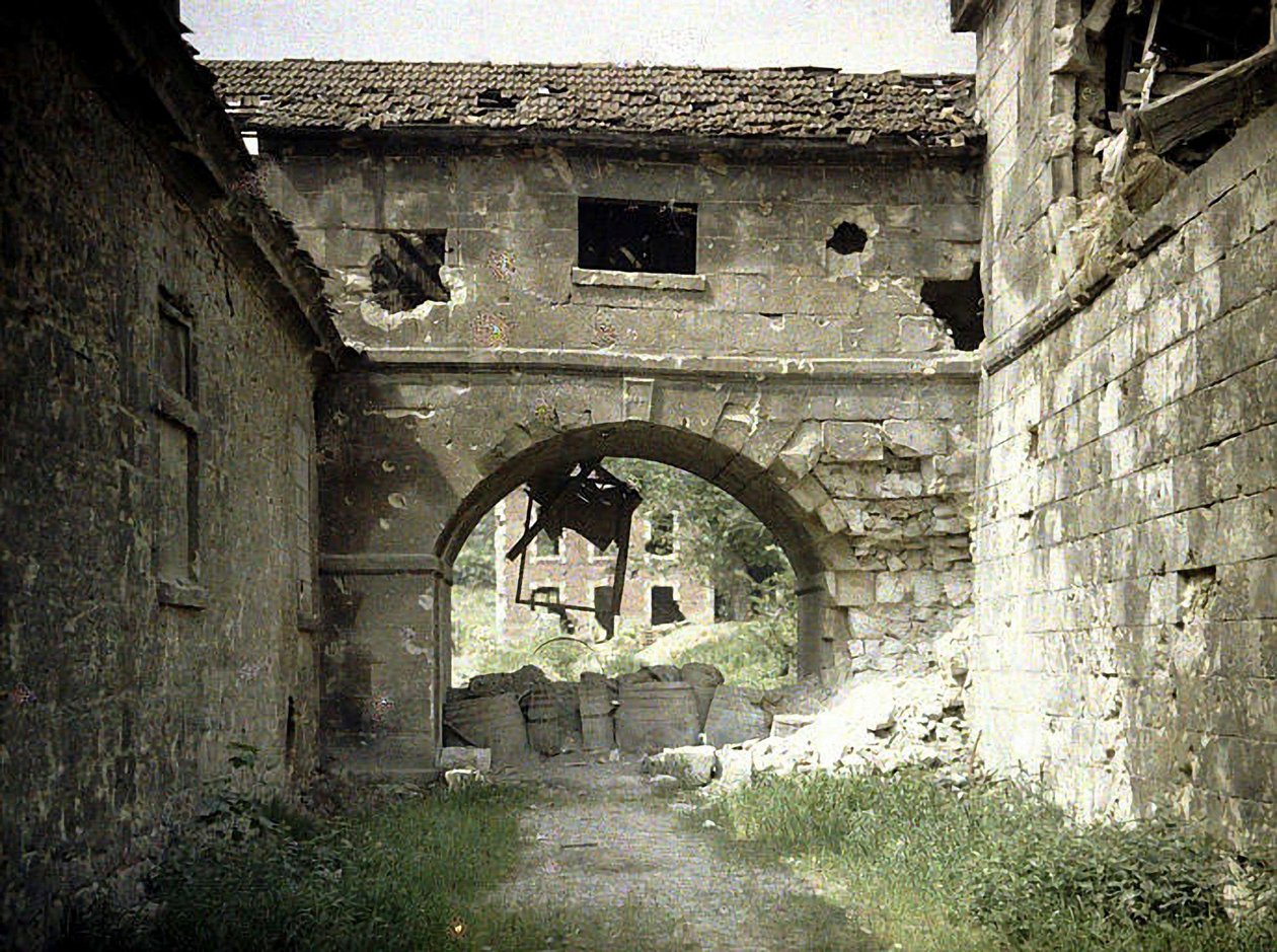 Cam fabrikası, Vauxrot, Cuffies, Aisne, Fransa, 1917 (otokrom) by Fernand Cuville