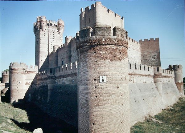 Juan II için 1440 yılında inşa edilen Castillo de la Mota
