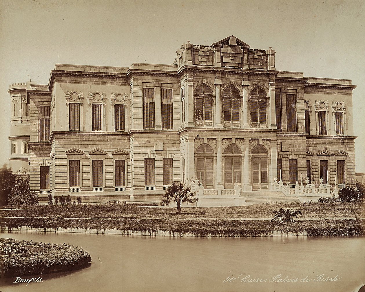 Giseh Sarayı, Kahire, Mısır by Félix Bonfils
