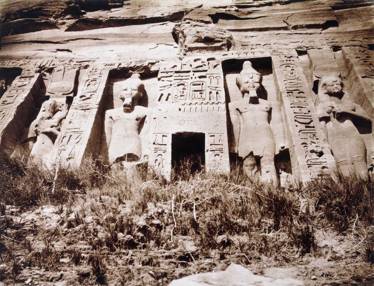 Abou-Semblil, Petit Speos, Cephenin Orta Kısmı, c.1853-54 by Félix Teynard