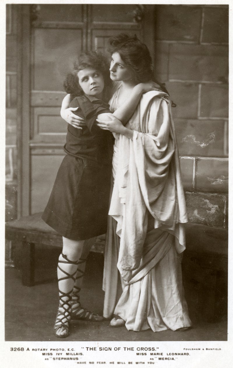 Ivy Millais ve Marie Leonhard, aktrisler, 1900