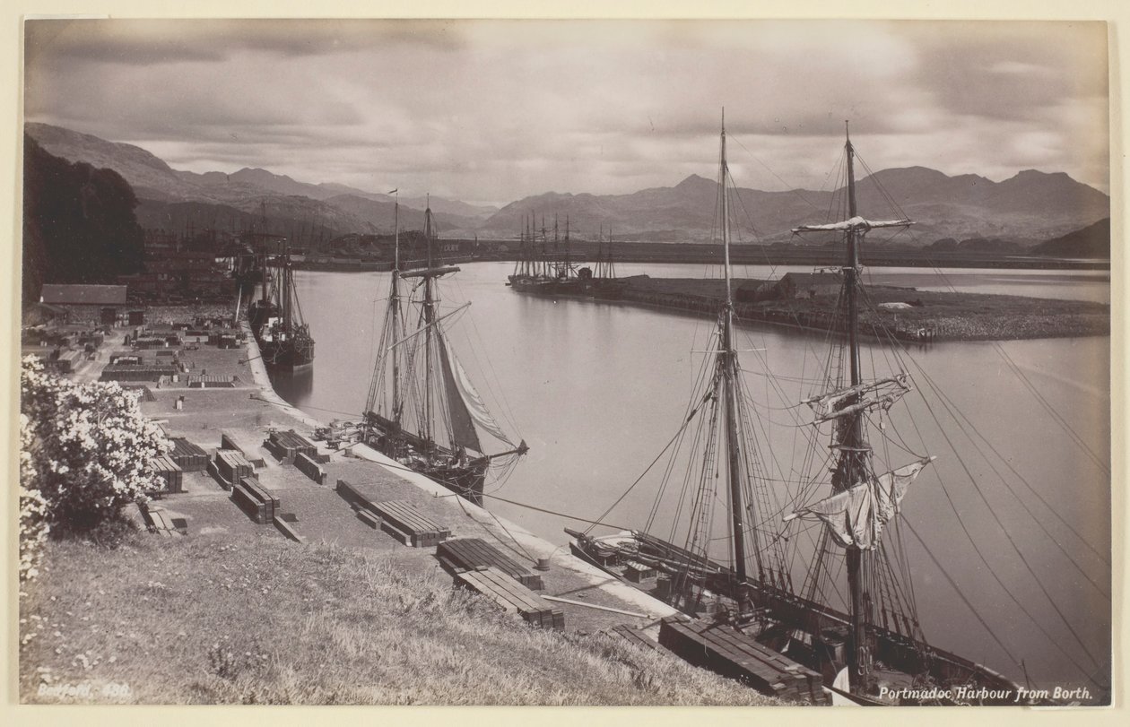 Kuzeyden Porthmadog Limanı, 186094. by Francis Bedford