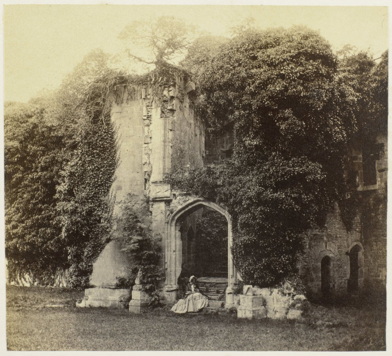 Ruïne van Raglan Kalesi ve Monmouthshire Raglan Kalesi. Büyük Merdiven (nesne üzerindeki başlık) by Francis Bedford