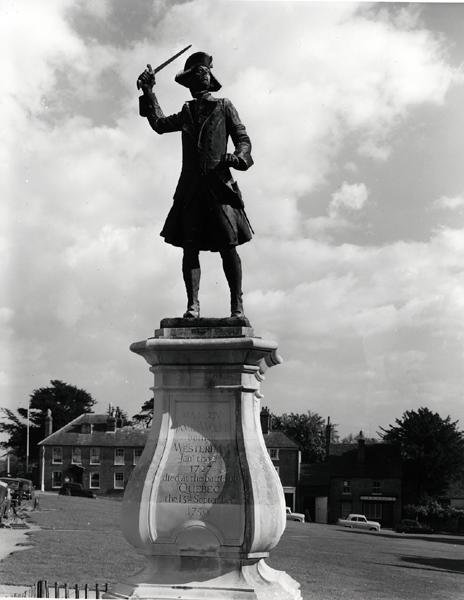 Tümgeneral James Wolfe Heykeli (1727-59) (bronz) (s/b fotoğraf) by Francis Derwent Wood