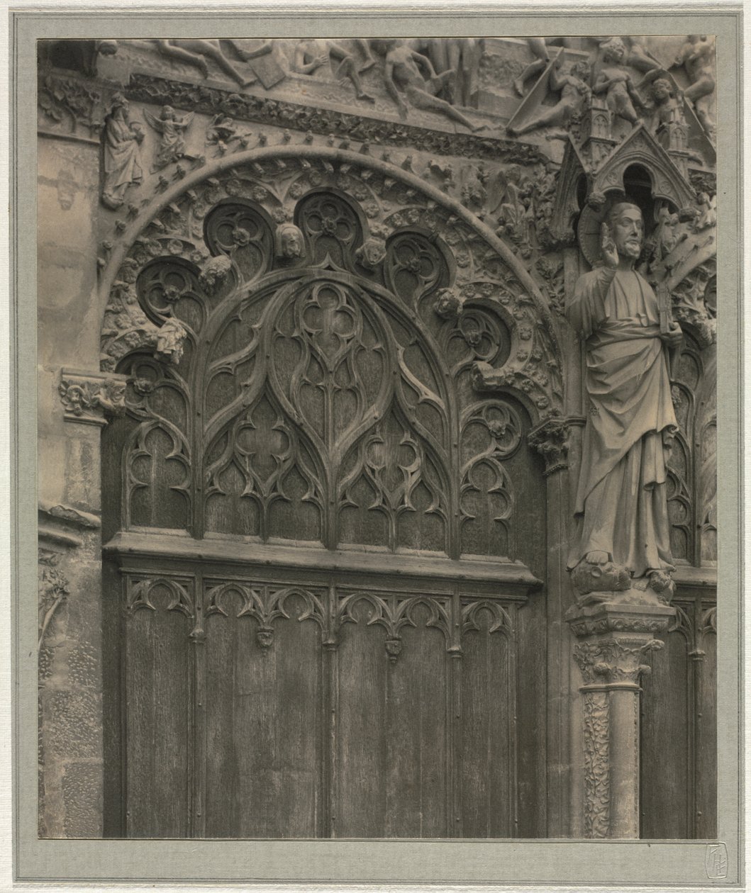 Bourges Katedrali: Nef Altında Crypt by Frederick Henry Evans