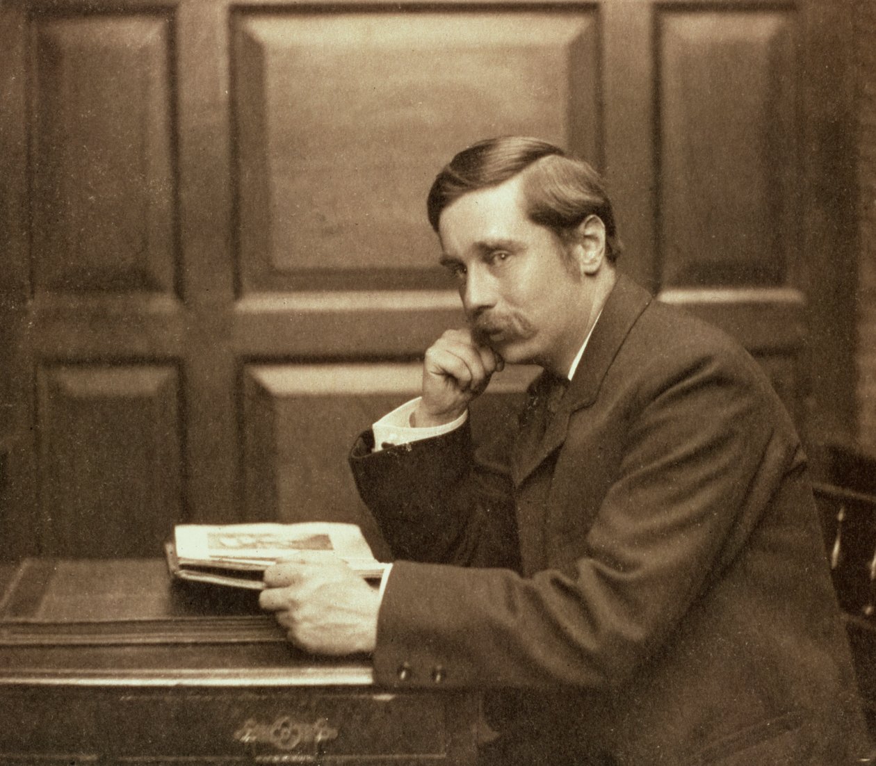 HG Wells, İngiliz yazar, 1903 by Frederick Hollyer