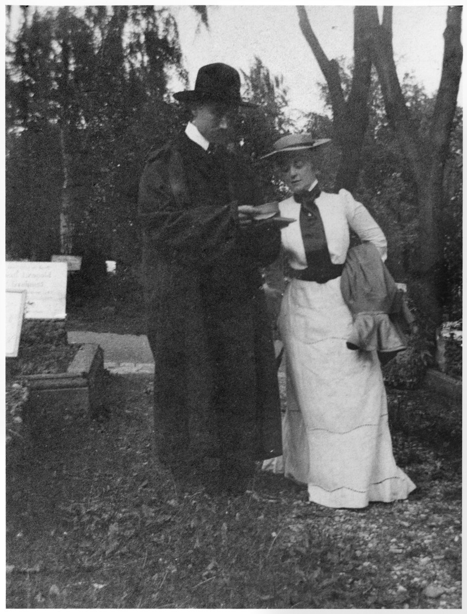 Andre Gide ve Maria van Rysselberghe, Weimar, Almanya, 1903 by French Photographer