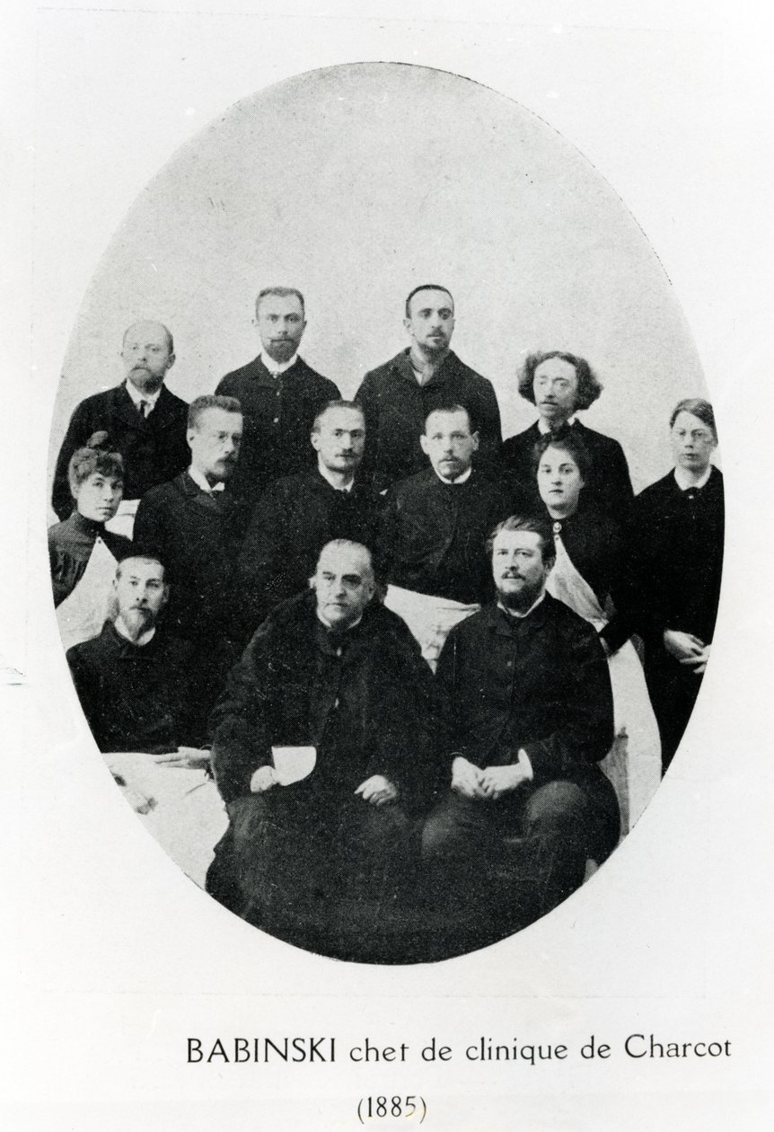 Charcot, şefi de clinique, Babinski ve bir grup stajyer ve doktorla birlikte, Paris, Salpetrière Hastanesinde, 1885 by French Photographer