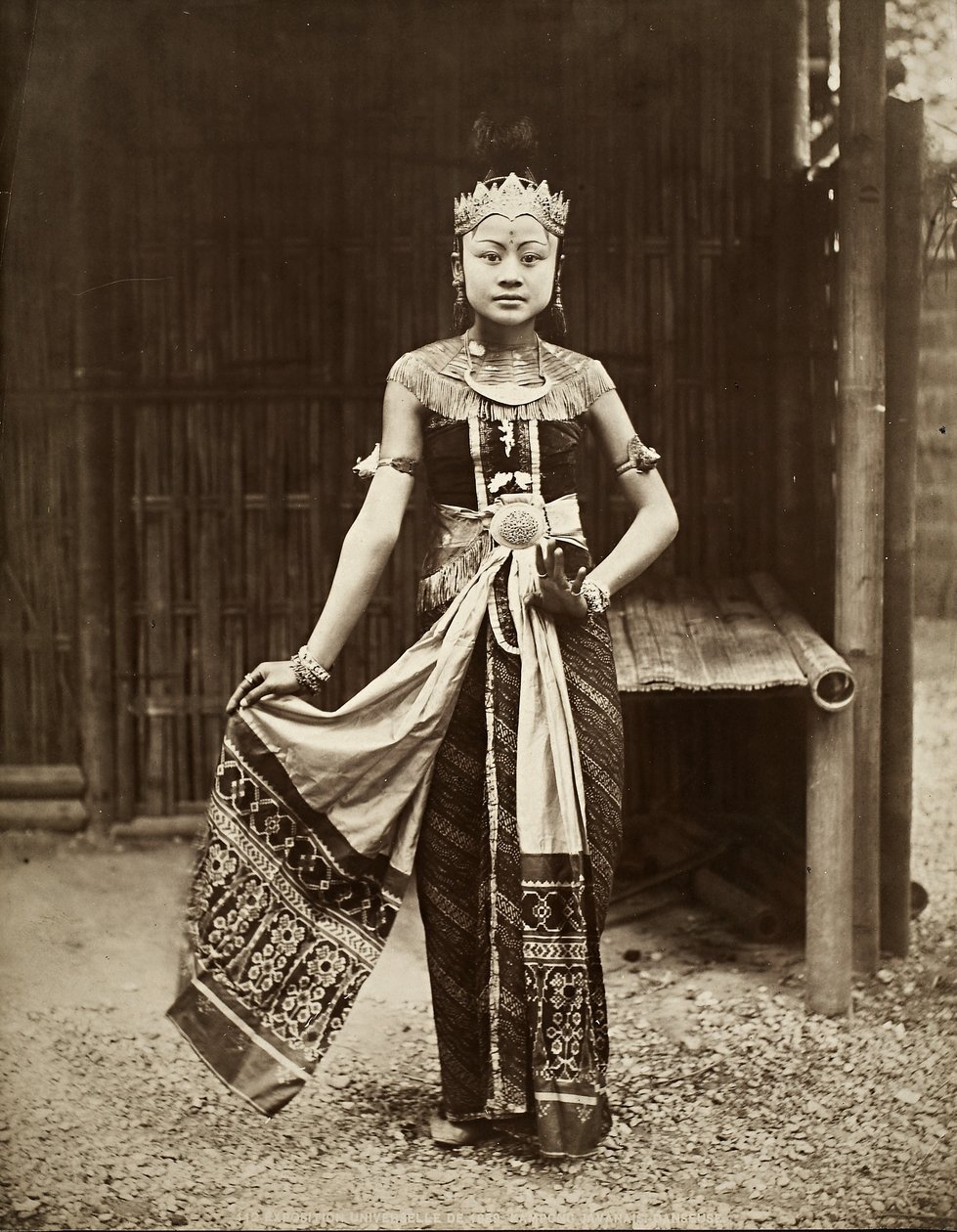 Cava köyünde dansçı, Exposition Universelle, Paris, 1889 (albüm baskısı) by French Photographer