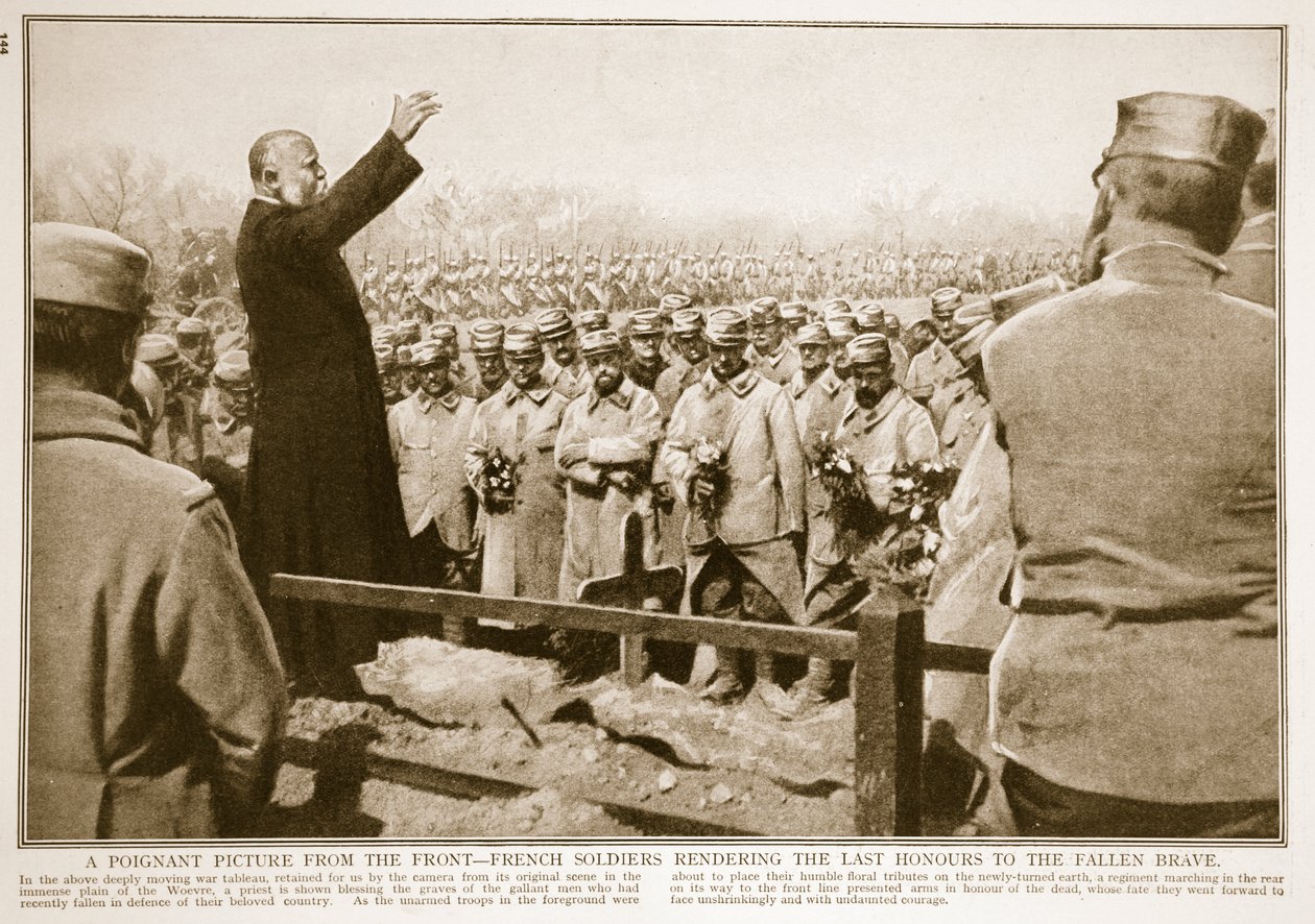 Düşmüş cesurlara son onurlarını sunan Fransız askerleri, 1914-19 by French Photographer
