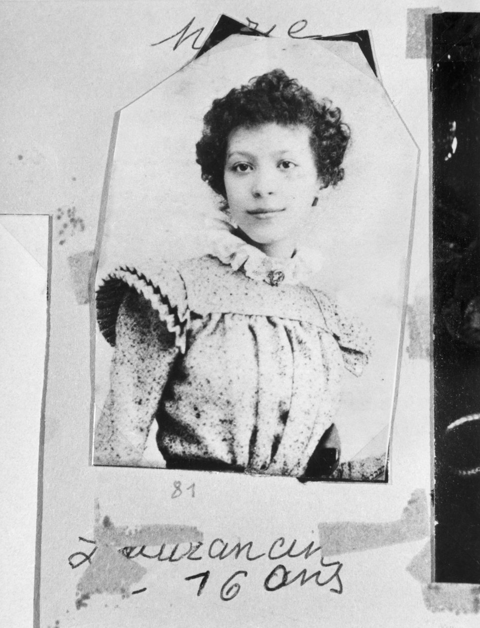 Marie Laurencin, 16 yaşında, Marcel Jouhandeau Albümünden, 1899 by French Photographer