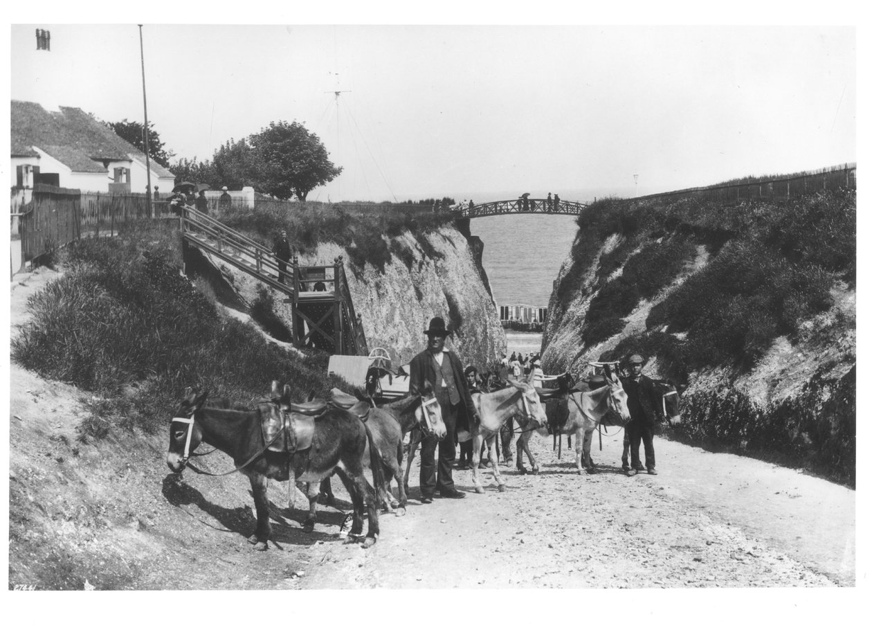 Newgate Boşluğu, Margate, c.1900 by French Photographer