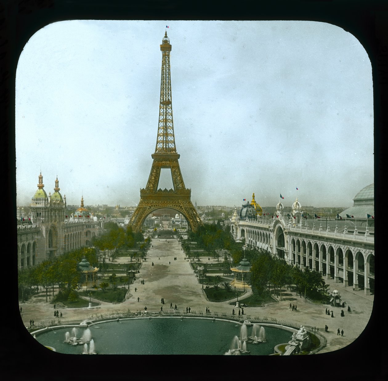 Paris Fuarı: Champ de Mars ve Eyfel Kulesi, 1900 (fener kaydırağı) by French Photographer