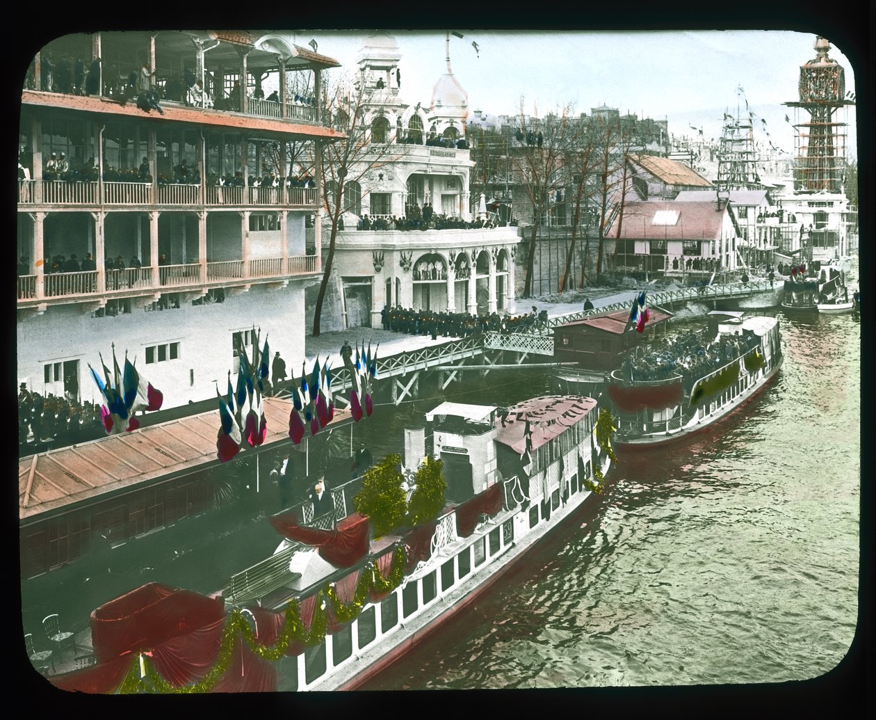 Paris Fuarı: Açılış Günü, 1900 (fener kaydırağı) by French Photographer