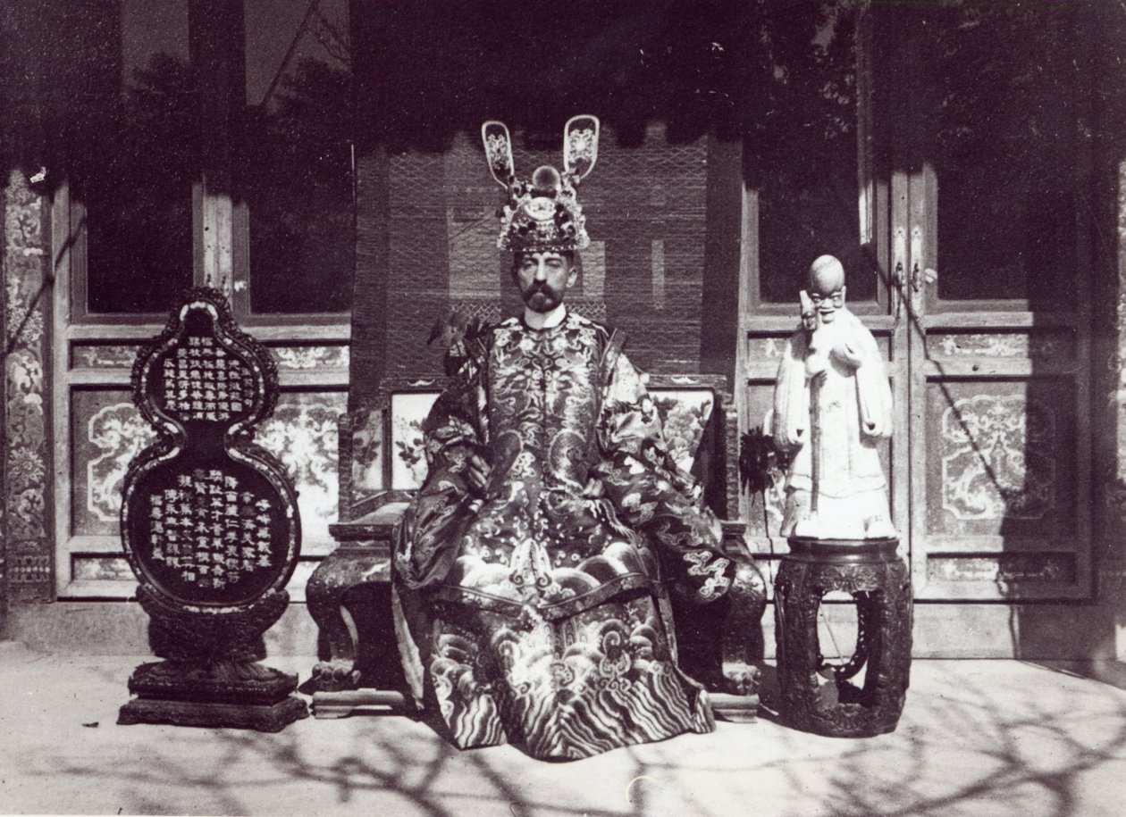 Çin kostümlü Pierre Loti by French Photographer