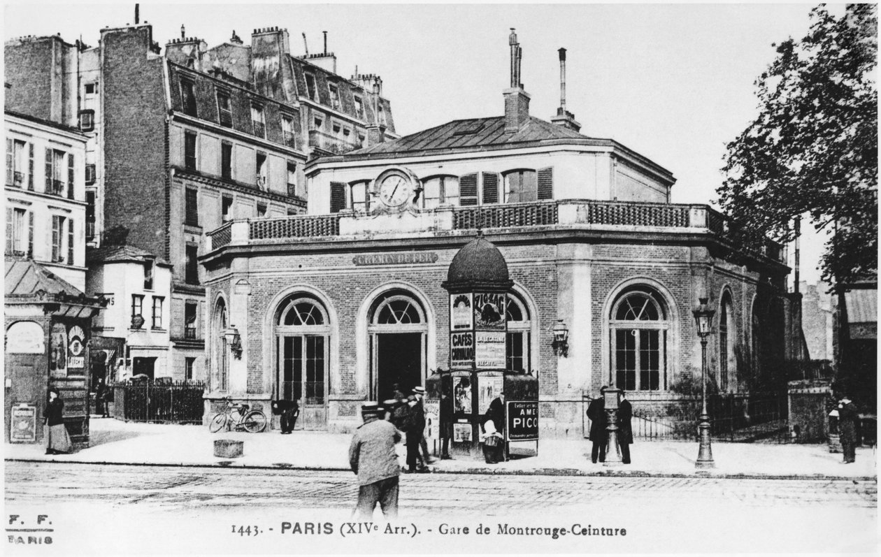 Montrouge istasyonunu gösteren kartpostal, Paris, c.1900 by French Photographer