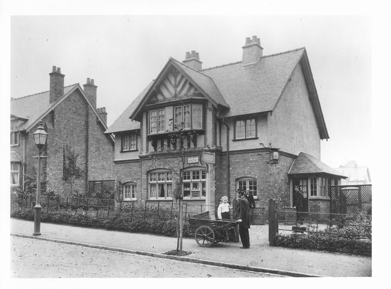 Postane, Bournville, 1900 dolayları by French Photographer