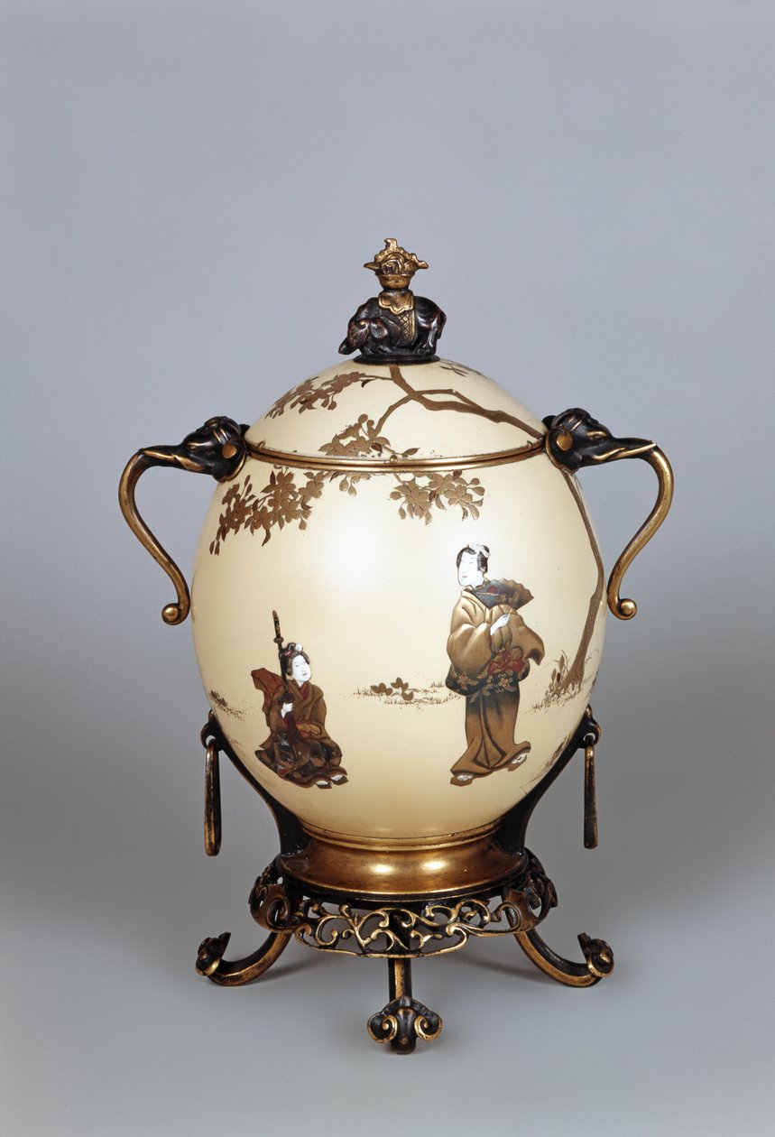 Barbedienne und Co., 1870 tarafından devekuşu yumurtası kaplı kap, lake dekorasyon ve bronz yuvalar by French School