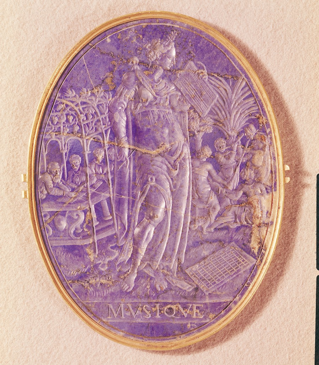 Bir Müzik Alegorisini (lapis lazuli) betimleyen kabartma by French School