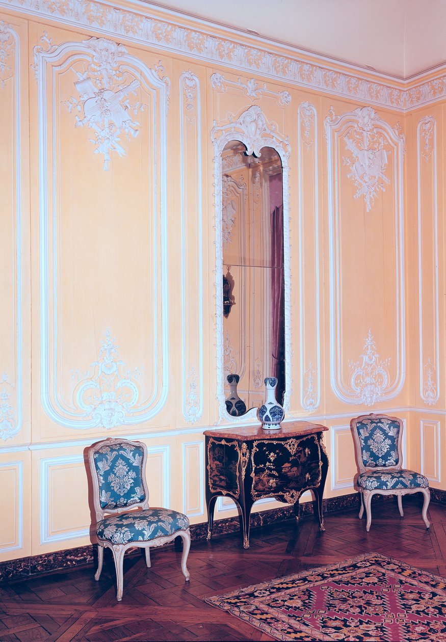 Sarı Salon, Louis XV stili by French School