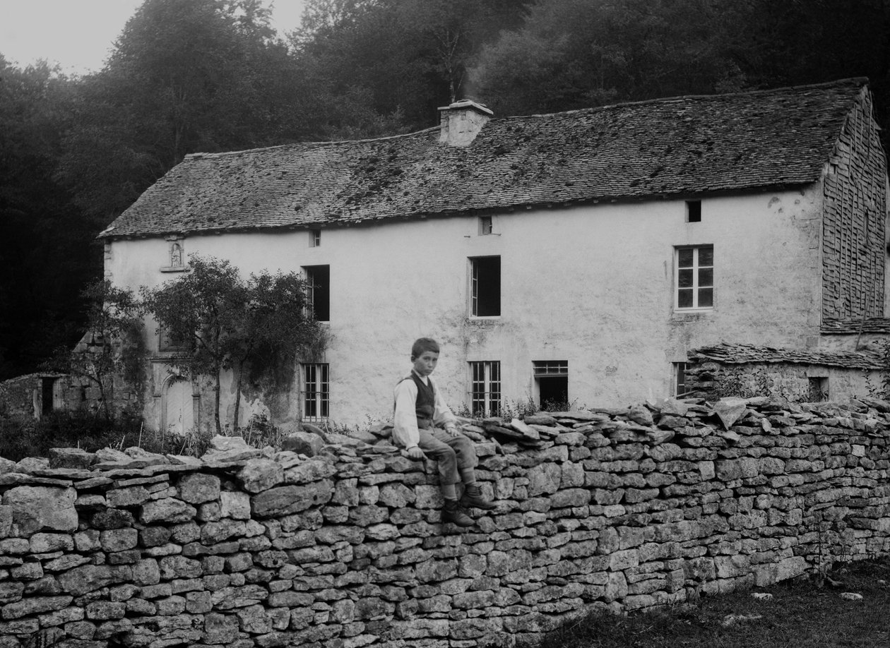 1880 dolaylarında Bourmont en Haute Marne civarındaki çiftlik. by French Photographer