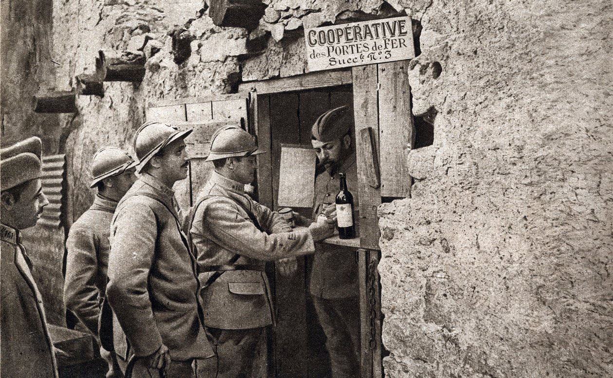 Birinci Dünya Savaşı: "Savaş alanında kurulan ve yorgun askerlerin iyileşmesini sağlayan işbirliği sistemleri." "The mirror" 1918