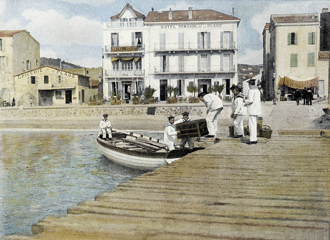 Fransız Donanması, 19. yüzyılın sonları: izinlilerin bagajı - İncil. des Arts deco. by French Photographer
