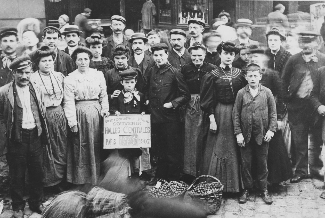 Bagneux bahçıvanları, Les Halles pazarı, Paris, 1907 by French Photographer