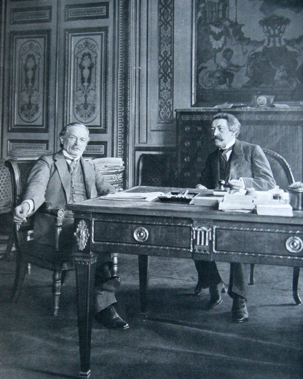 Lloyd George ve Aristide Briand, 1916 by French Photographer