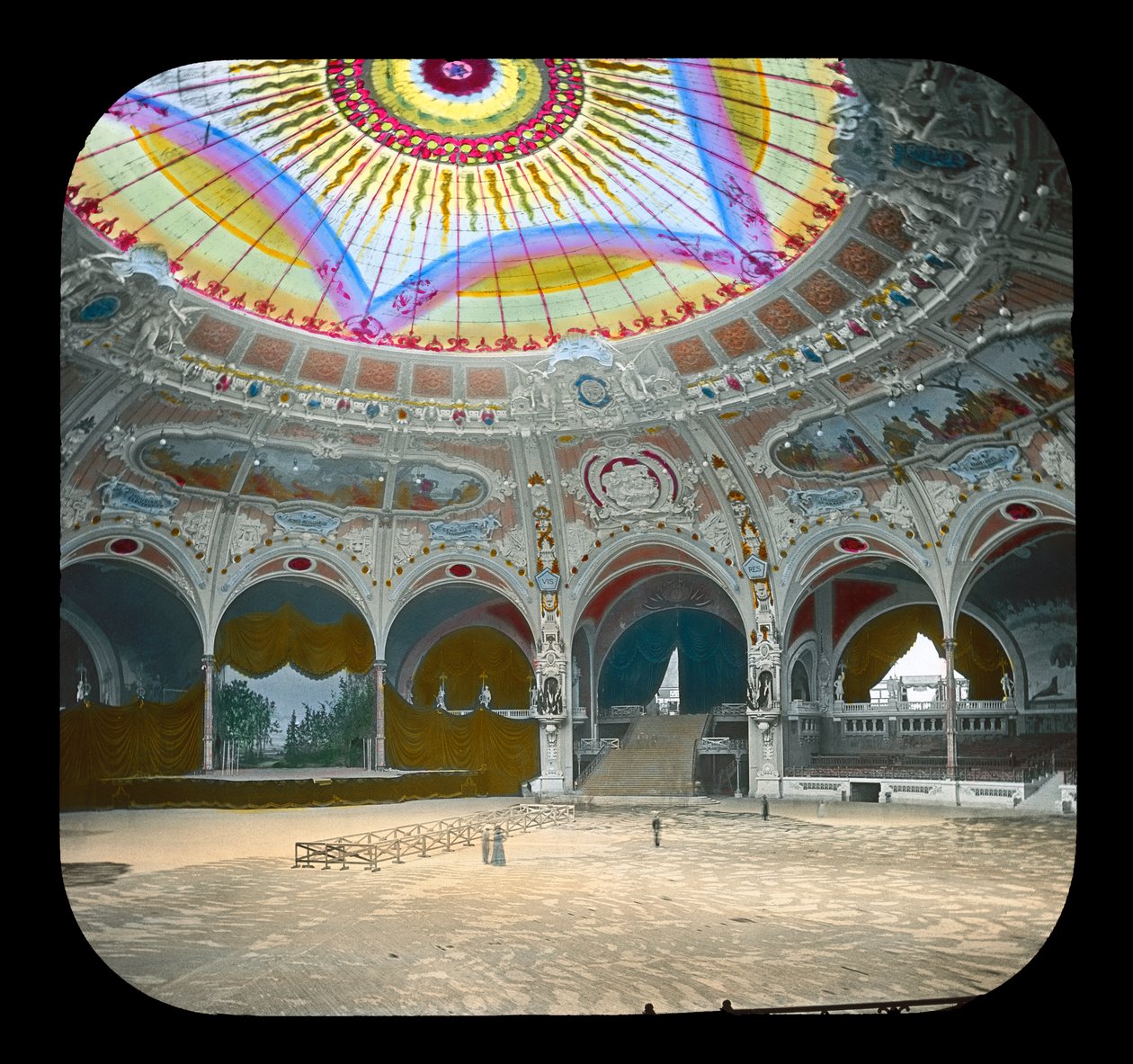 Paris Sergisi: Salle des Fetes, 1900 (fener kaydırağı) by French Photographer