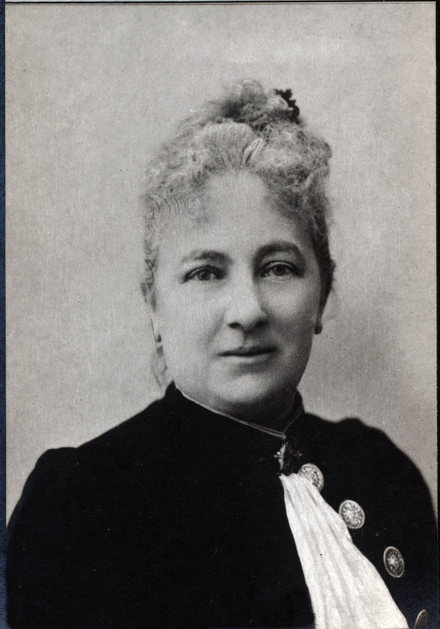 Juliette Adam