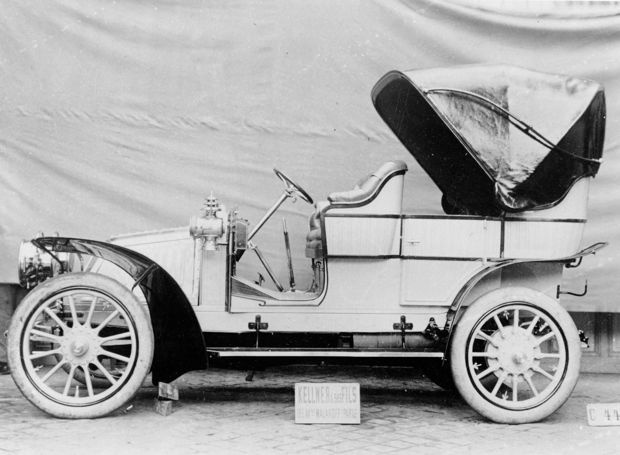 Renault Kellner otomobil, 1903 by French Photographer