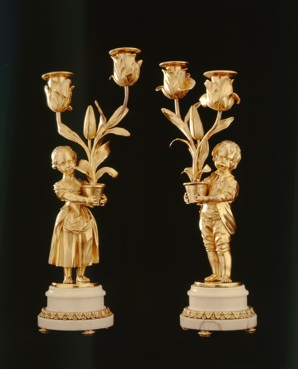 Bir çift ormolu şamdan (ormolu) by French School