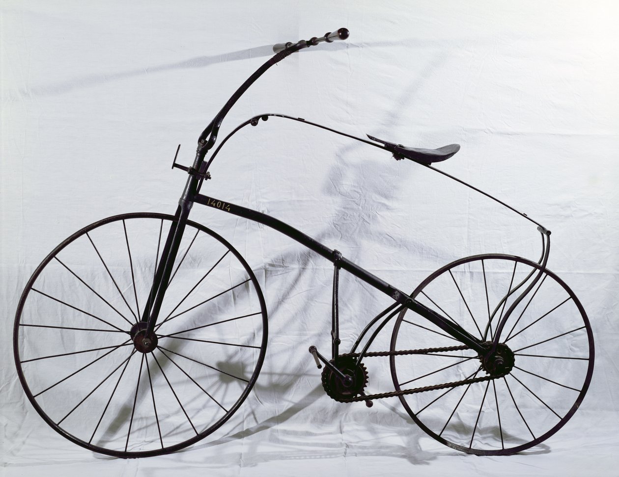 Bisiklet Guilmet ve Meyer, 1869 (metal) by French School