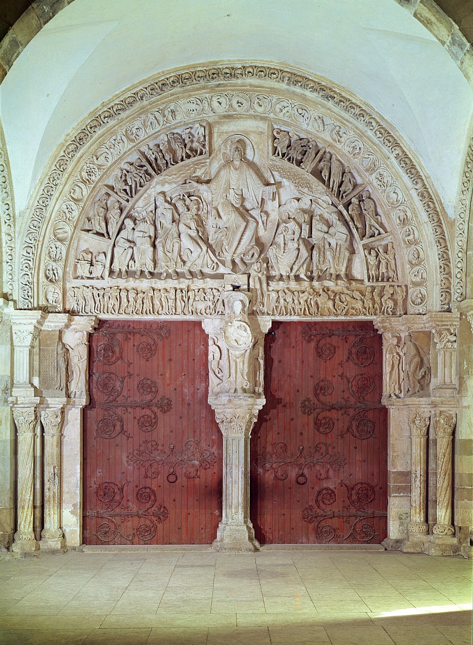 Sainte-Madelaine Kilisesi Narteksindeki Merkezi Portal, Tympanum