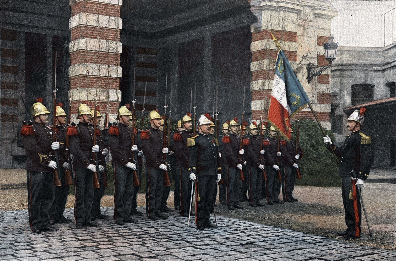 Paris itfaiyecileri. Bayrağa selam. “Paris itfaiyecileri askerin hayatının askeri albüm sahnesi” 1892. by French School