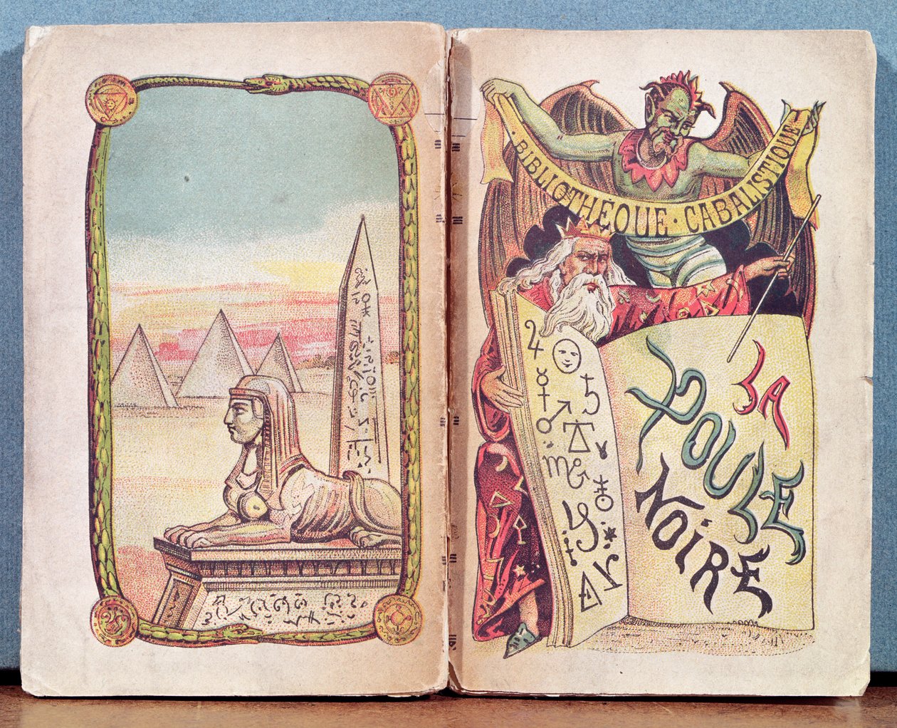 La Poule Noire, kehanet ve sihir işi, özellikle 1820 ve 1880 yılları arasında kırsal kesimde kullanıldı. by French School