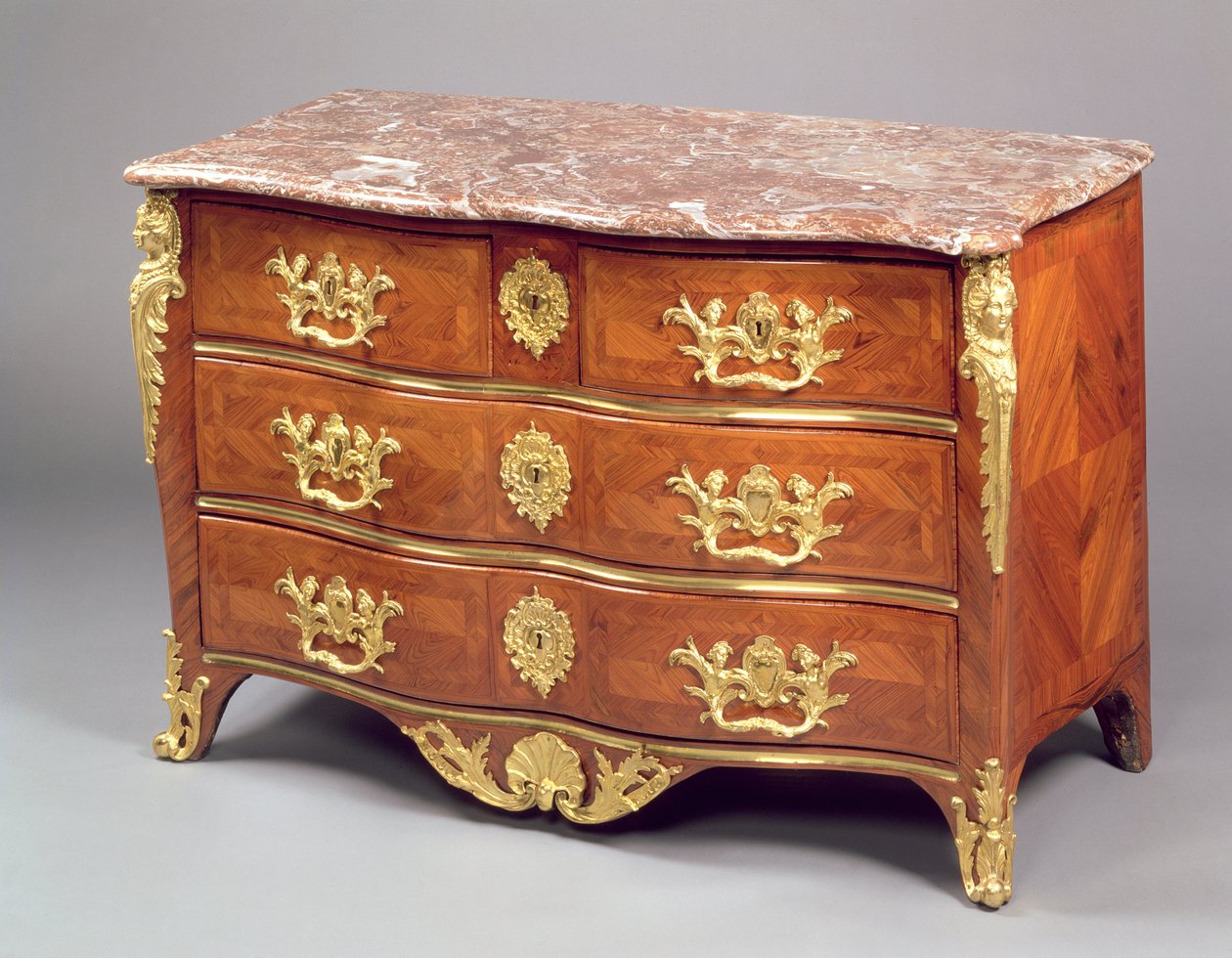 Louis XV Komodin, Francois Garnier c.1730 (lale ağacı üzerinde ormolu ve kakmacılık) by French School