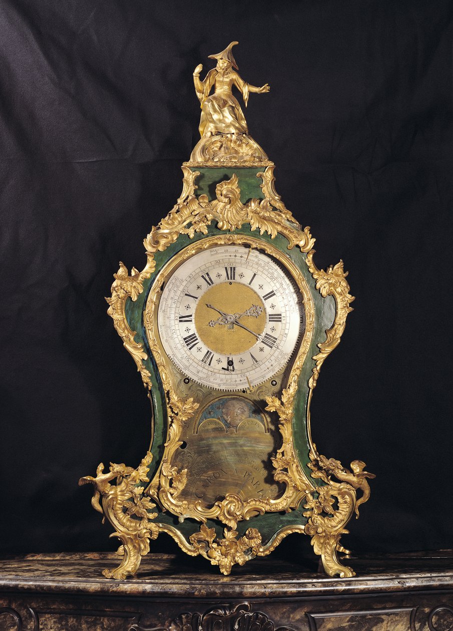 Çinli bir adam tarafından üstlenilen Louis XV Tarzı saat (ormolu) by French School