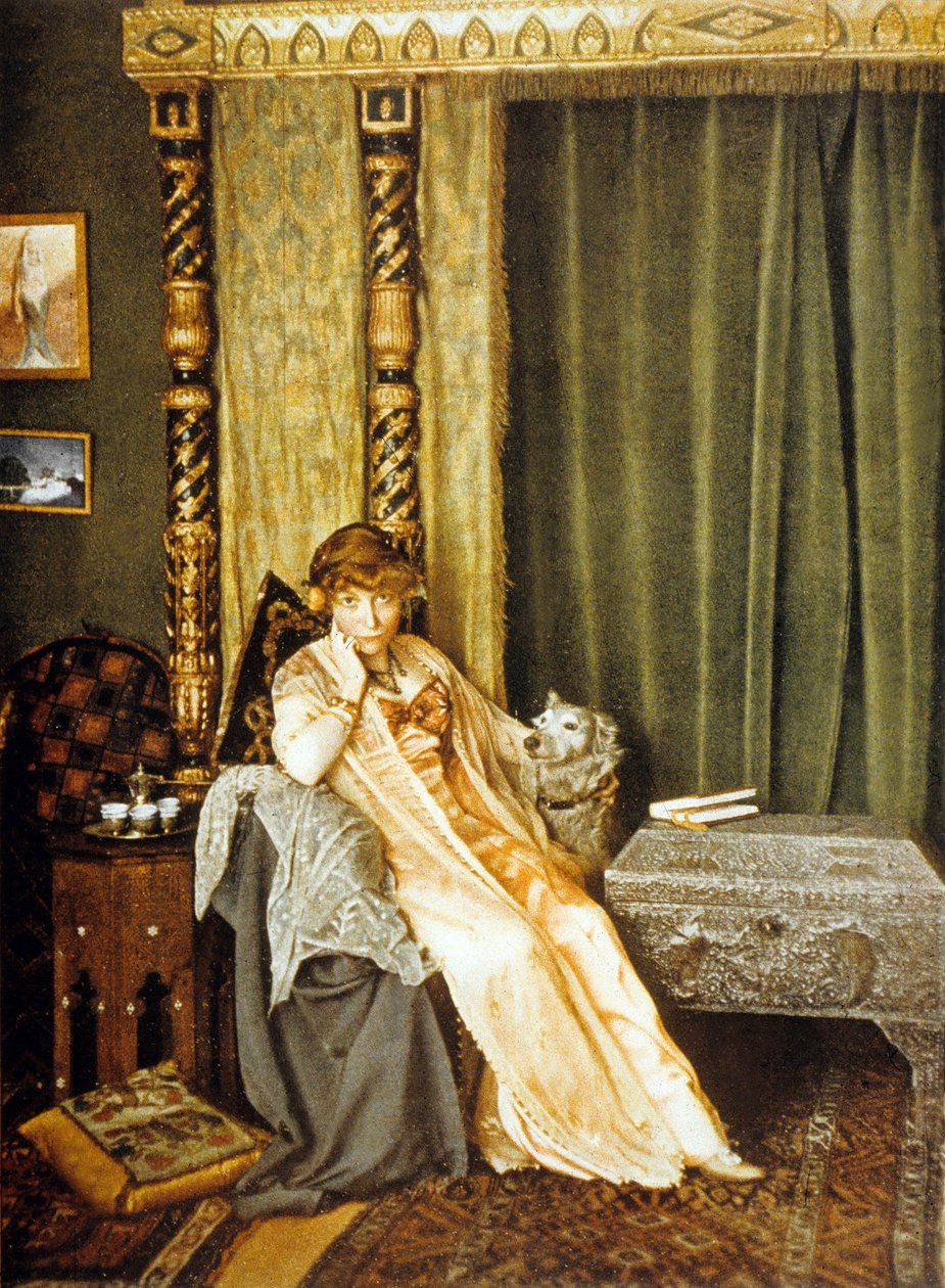 Myriam Harry, c.1910 (baskı) by French School